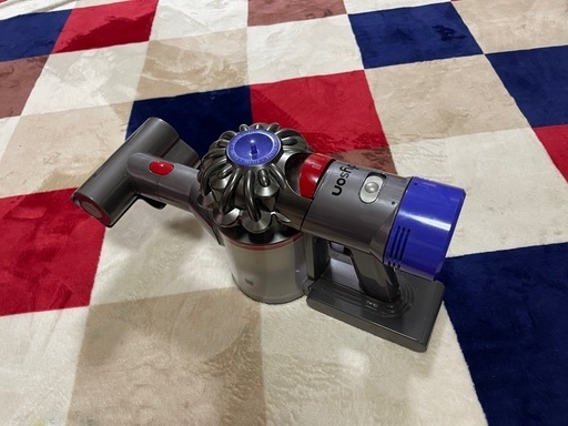 掃除機 Dyson V8 Fluffy\n