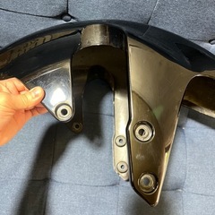 スズキ　M109R 　純正フロントフェンダーの画像