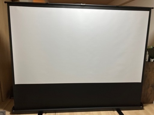 自立式プロジェクタースクリーン100インチ
