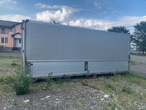 物置に！トラックに！ウィング箱！