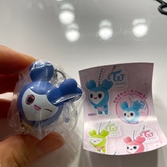TWICE ガチャガチャキーホルダー