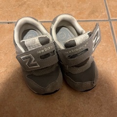 ニューバランス　
