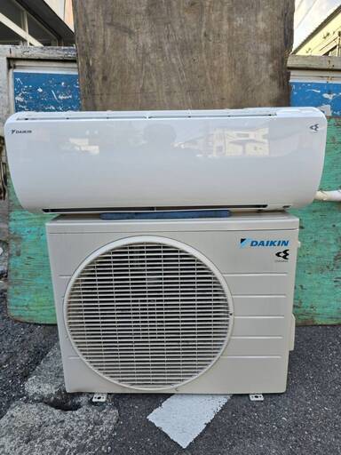 【大人気機種限定１台】標準取付工事費込58000円 ダイキン　６畳用 中古   ルームエアコン Eシリーズ 2021年製【1台限定】【エリア内エアコン取付工事込み58000円】