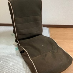 座椅子　リクライニング調整可能