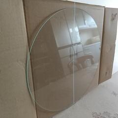 円形のガラス 丸窓などにの画像