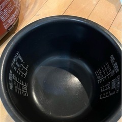 炊飯器HITACHI RZ-VV100M(R)2015年製の画像