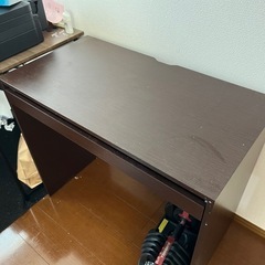 デスク、テーブル
の画像