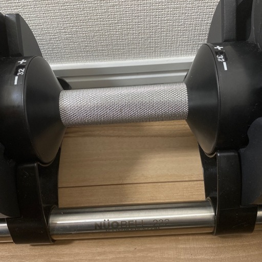 【値下げ】可変式ダンベル　NUO BELL 64kg（32kg×2）