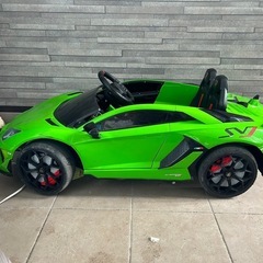 取引中　ランボルギーニ　電動　自動車　おもちゃ