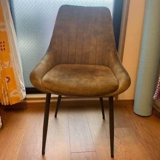 ほぼ新品 東京インテリア MATTライン ダイニングチェア 椅子 カーキ色