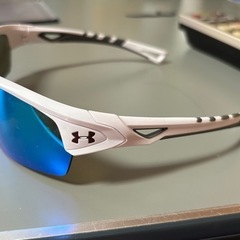 アンダーアーマー　サングラスの画像