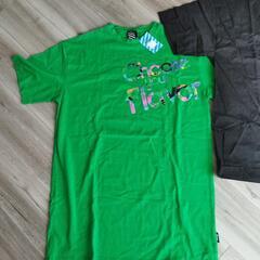 新品未使用　XLブランドTシャツの画像