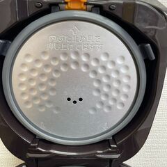 象印 ZOJIRUSHI マイコン炊飯ジャー NL-BC05型 2019年製の画像