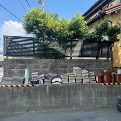 瓦、ブロック、陶器類など