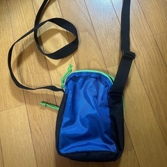 adidas ポシェットの画像