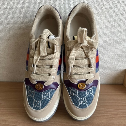 GUCCIスニーカー