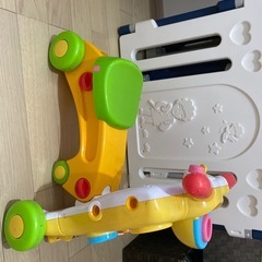 アンパンマン乗り物の画像