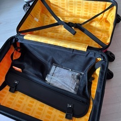 ミッフィのキャリーケースの画像