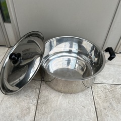 美品！大きめな両手鍋の画像