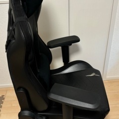 ゲーミングチェアの画像