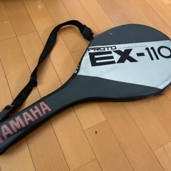 テニスラケット ケース付きの画像