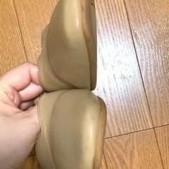 バックストラップ パンプス 3cmヒールの画像
