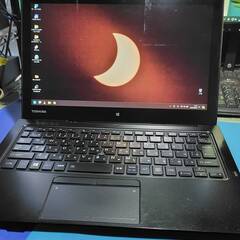 お話し中　東芝　Dynabook　R82/B