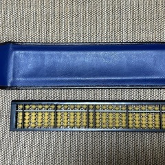 そろばん　23桁　ケース付きの画像