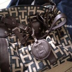 【値下げしました】トミーフィルフィガーのバッグの画像