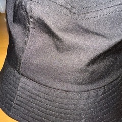 値下げしました　最終価格　新品未使用品　タグ付きGU ジーユー　女性用　黒の帽子の画像