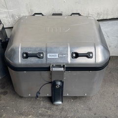 トップボックス GIVI TREKKER DOLOMITI トレ...
