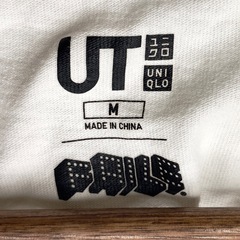 UNIQLO ユニクロ 半袖Tシャツ アーバンウォールズの画像