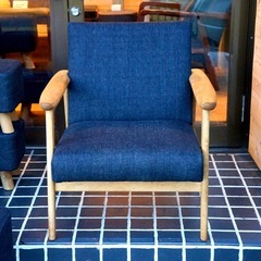 カリモク Kチェア 1シーター ソファ セルビッチデニムリメイクモデルの画像
