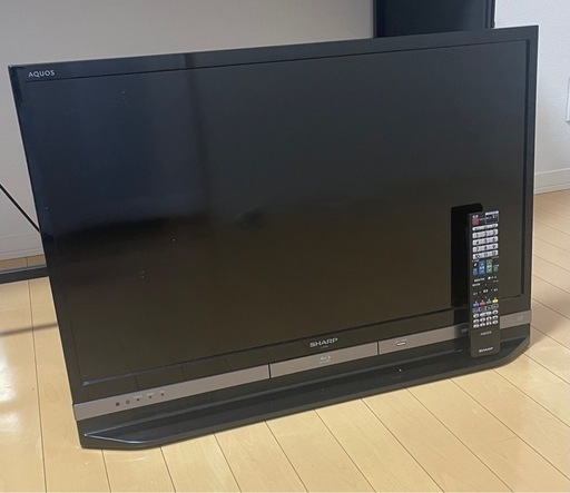 液晶テレビ　シャープAQUOS　32型　2015年製