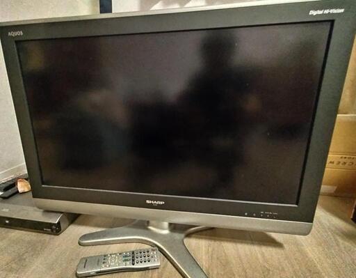 SHARP AQUOS 32型液晶テレビ