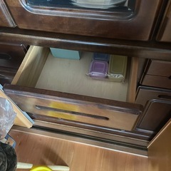 大型食器棚の画像