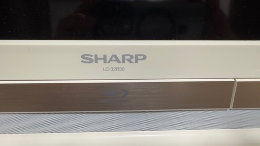 シャープ　AQUOS 32型TV