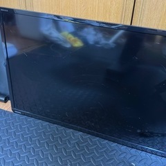 【ジャンク】テレビ 32型 液晶割れ