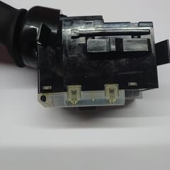 ウインカーレバー、ナビパネル等の画像