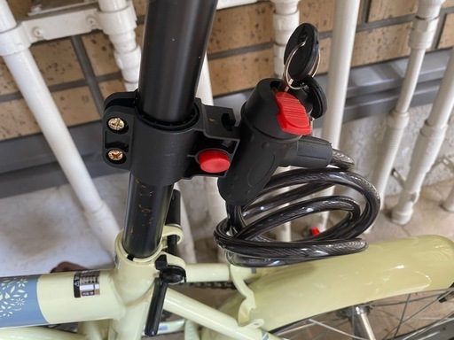 ほぼ新品　折りたたみ自転車　ギア無し