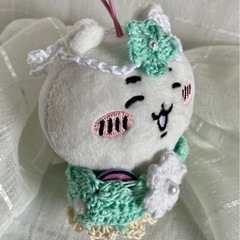 ぽてたま ちいかわ 着せ替え お花のヘアバンド 花柄ワンピース キャラクターグッズの画像