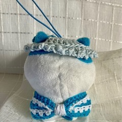 ぽてたま ちいかわ ぬいぐるみ ハンドメイド かぎ針編み ブルーとイエローのヘアバンド リボンワンピース キャラクターグッズの画像