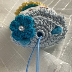 ぽてたま ちいかわ ぬいぐるみ ハンドメイド かぎ針編み ブルーとイエローのヘアバンド リボンワンピース キャラクターグッズの画像