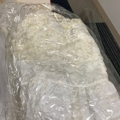 ウェディングドレス、ブーケの画像