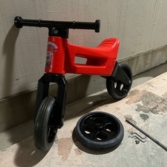 ストライダー プラスチック製