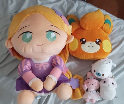 新品 ディズニー ラプンツェル ポケモン パモ 等 プライズぬいぐるみ詰め合わせ
