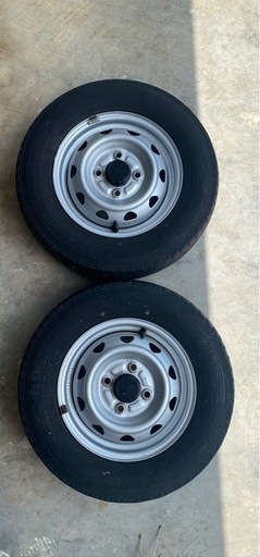 車のパーツ 145R12