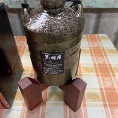 陶器　焼酎サーバー　専用木台付きの画像