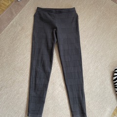 グレーンチェックのスパッツ