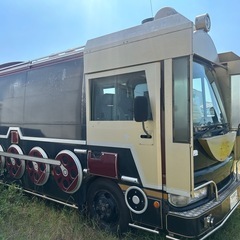 税金0円　シビリアンバス　機関車仕様　車椅子移動車